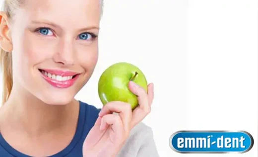 Ultraschall-Zahnbürste richtig benutzen: Mit der emmi-dent zu gesunden Zähnen